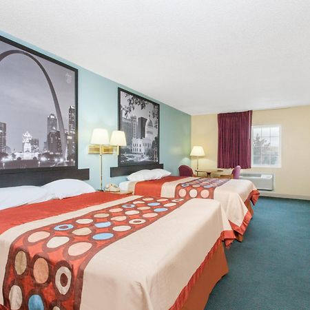 Super 8 By Wyndham Carthage Hotel Buitenkant foto